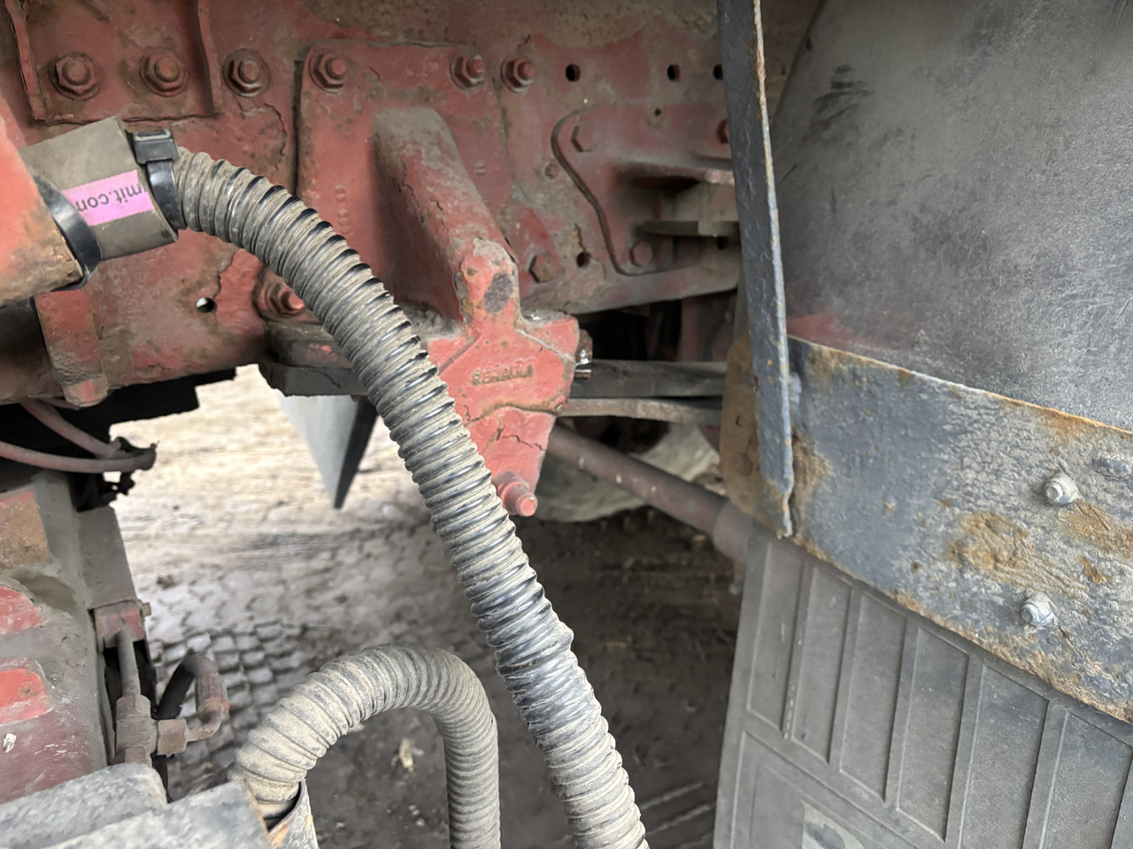 RENAULT Premium 260 - Plachtové nákladné vozidlo: obrázok 5 RENAULT Premium 260 - Plachtové nákladné vozidlo: obrázok 5