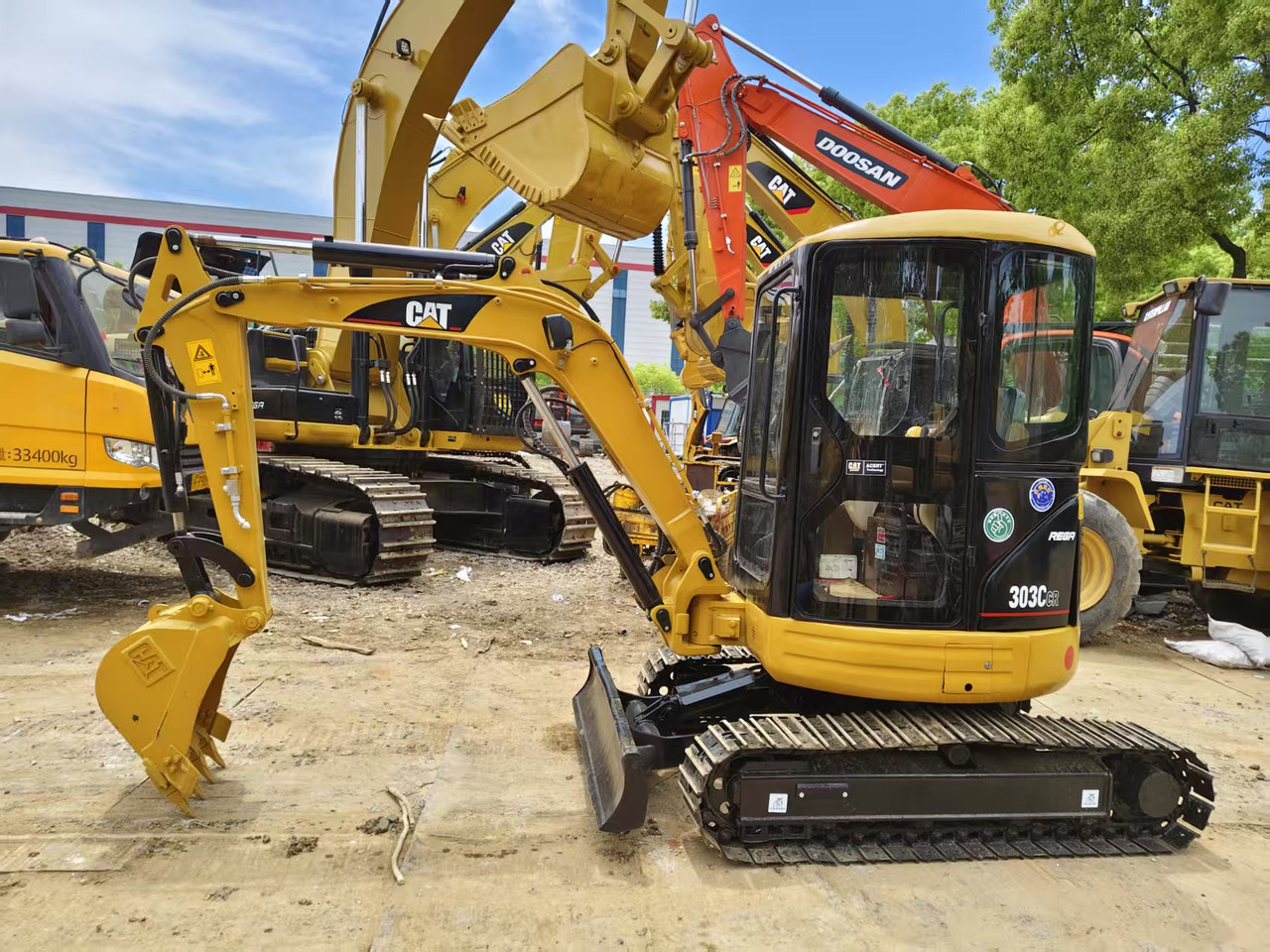 CATERPILLAR 303C - Mini rýpadlo: obrázok 1 CATERPILLAR 303C - Mini rýpadlo: obrázok 1