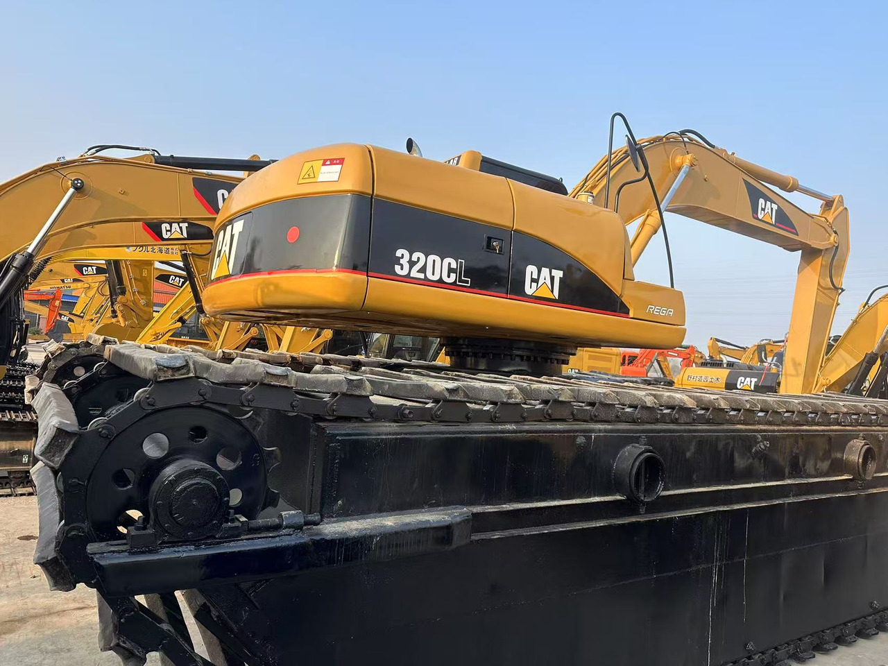 CATERPILLAR 320C - Plovoucí rýpadlo: obrázok 5 CATERPILLAR 320C - Plovoucí rýpadlo: obrázok 5
