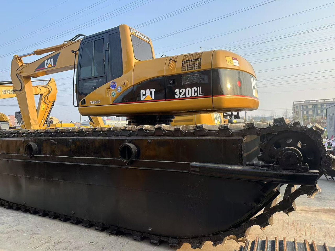 CATERPILLAR 320C - Plovoucí rýpadlo: obrázok 2 CATERPILLAR 320C - Plovoucí rýpadlo: obrázok 2