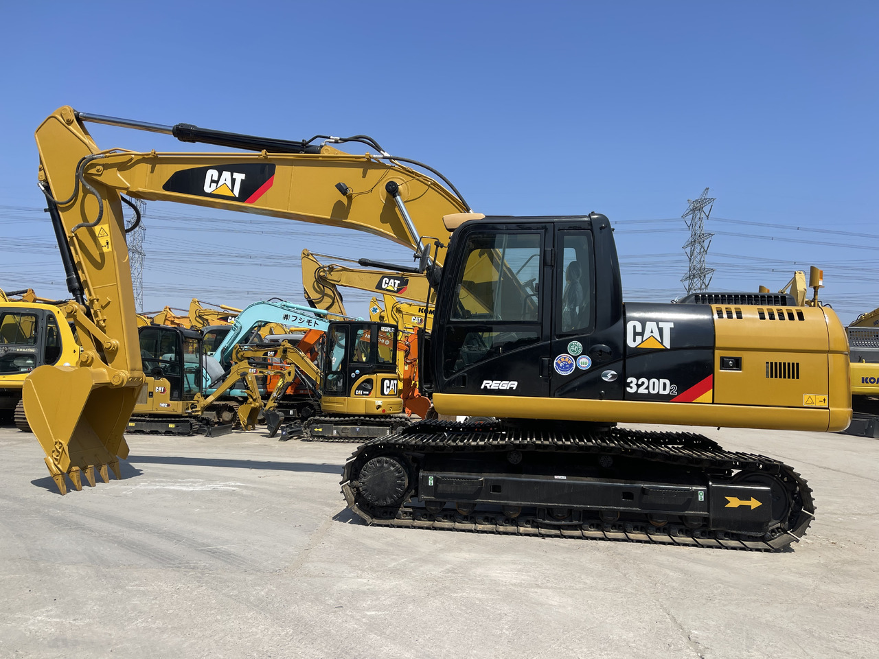 CATERPILLAR 320D2 - Pásové rýpadlo: obrázok 1 CATERPILLAR 320D2 - Pásové rýpadlo: obrázok 1