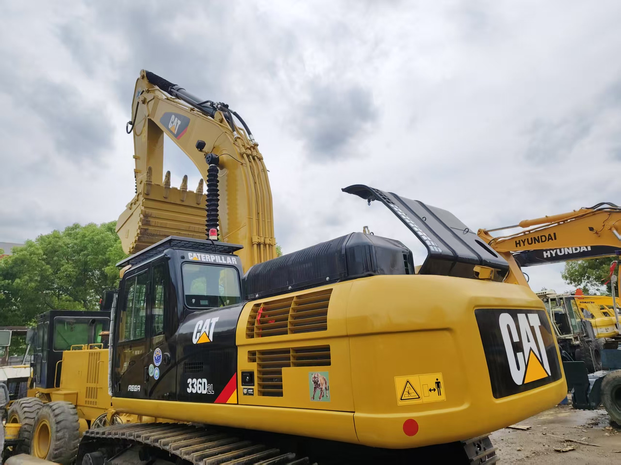 CATERPILLAR 336D2 - Pásové rýpadlo: obrázok 1 CATERPILLAR 336D2 - Pásové rýpadlo: obrázok 1
