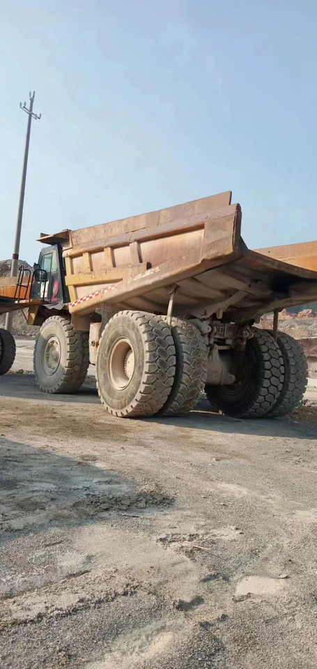 CATERPILLAR 773D - Sklápač: obrázok 4 CATERPILLAR 773D - Sklápač: obrázok 4