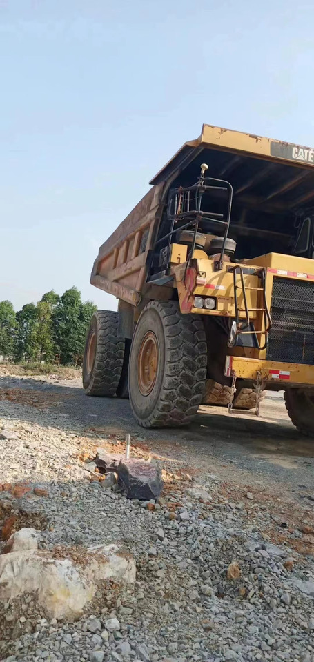 CATERPILLAR 773D - Sklápač: obrázok 3 CATERPILLAR 773D - Sklápač: obrázok 3