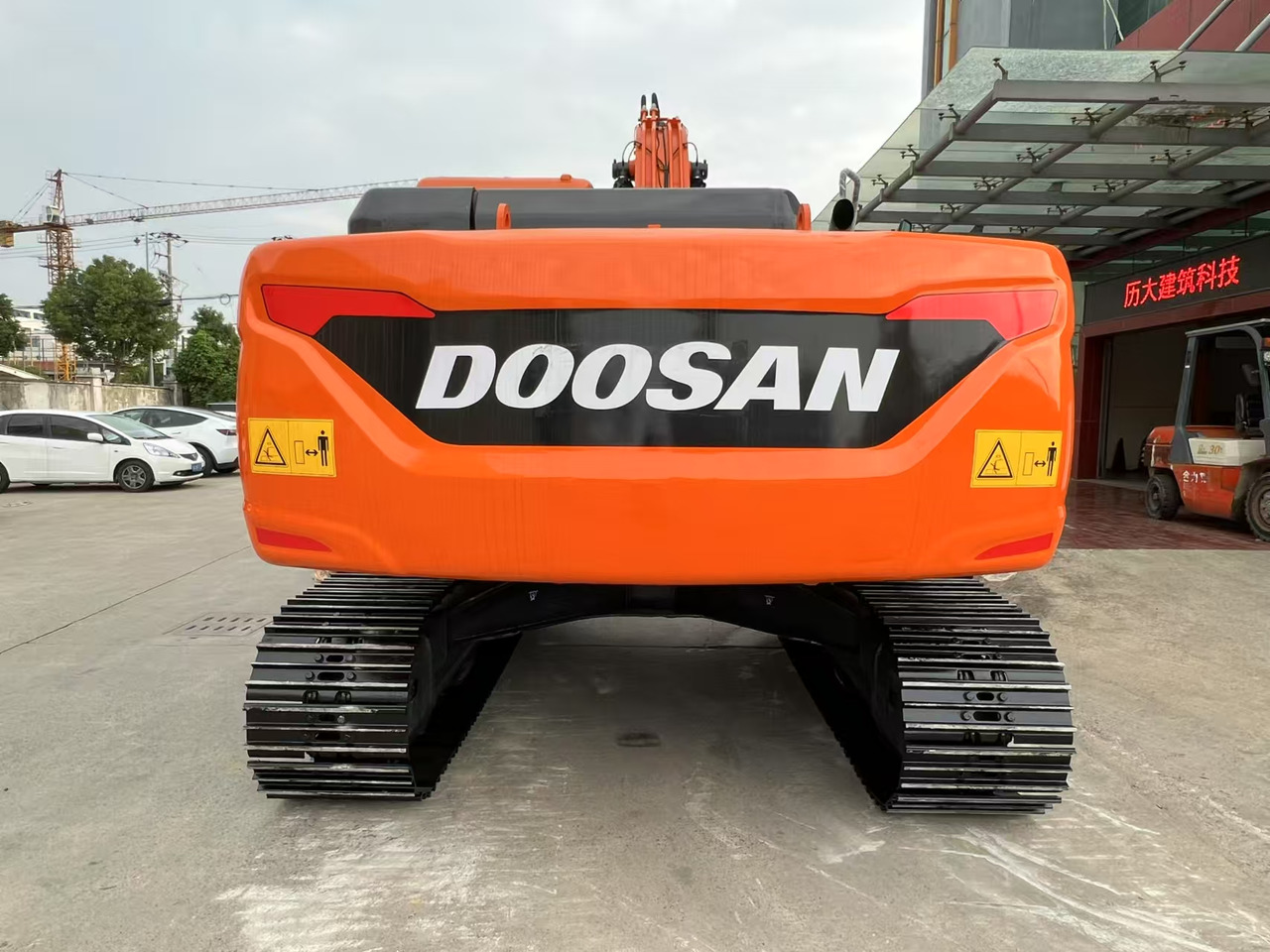 DOOSAN DX225LCA - Pásové rýpadlo: obrázok 3 DOOSAN DX225LCA - Pásové rýpadlo: obrázok 3