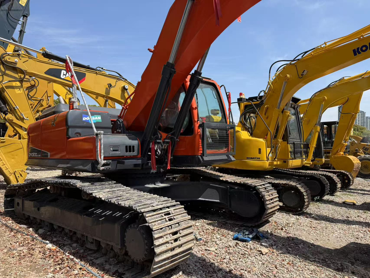 DOOSAN DX300LC-9C - Pásové rýpadlo: obrázok 4 DOOSAN DX300LC-9C - Pásové rýpadlo: obrázok 4