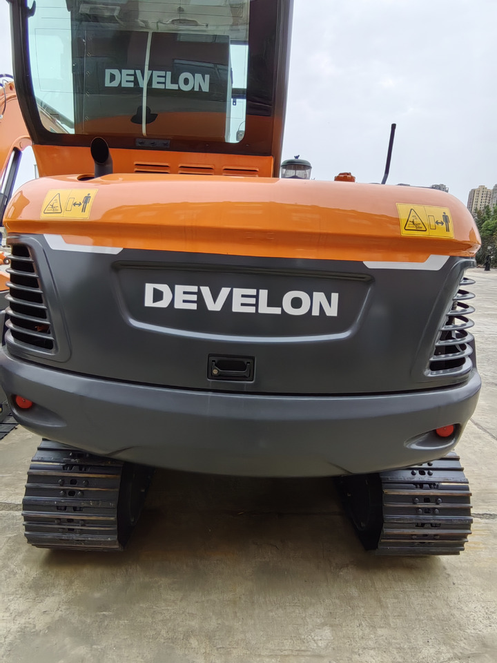 DOOSAN DX60E-10N - Pásové rýpadlo: obrázok 2 DOOSAN DX60E-10N - Pásové rýpadlo: obrázok 2