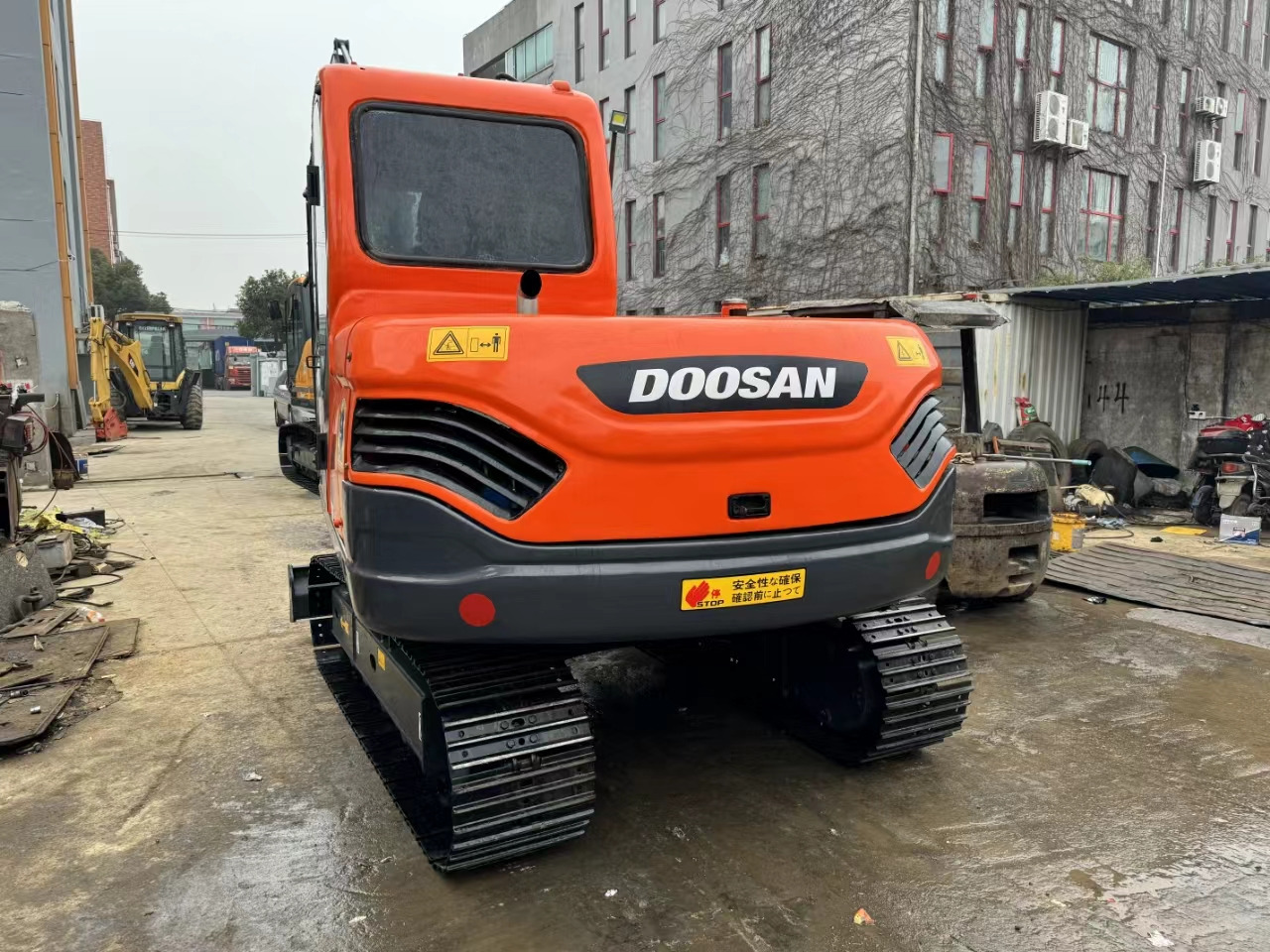 DOOSAN DX75-9C - Pásové rýpadlo: obrázok 3 DOOSAN DX75-9C - Pásové rýpadlo: obrázok 3