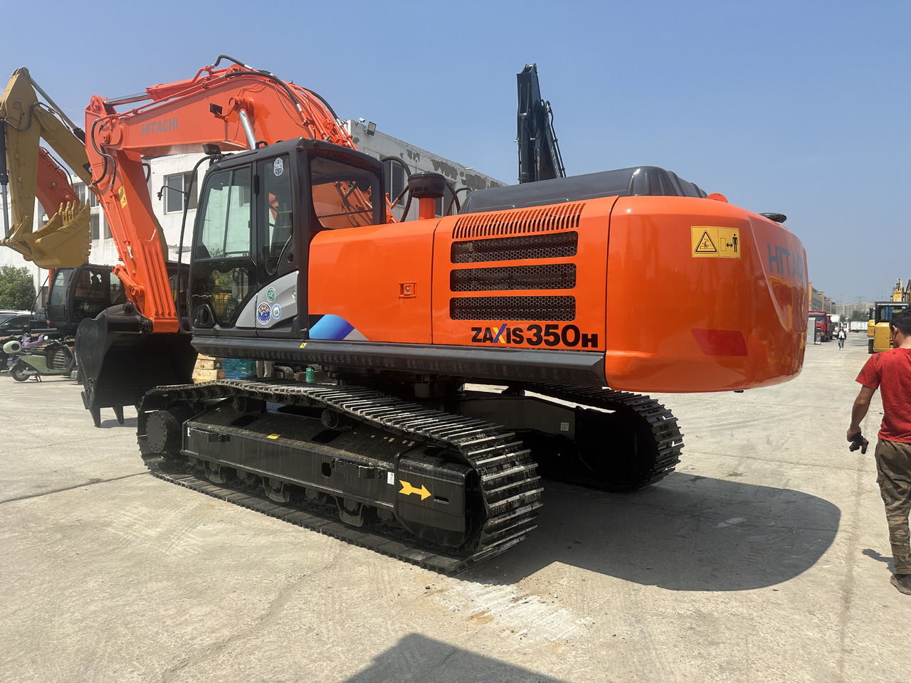 HITACHI ZX350H-5G - Pásové rýpadlo: obrázok 3 HITACHI ZX350H-5G - Pásové rýpadlo: obrázok 3