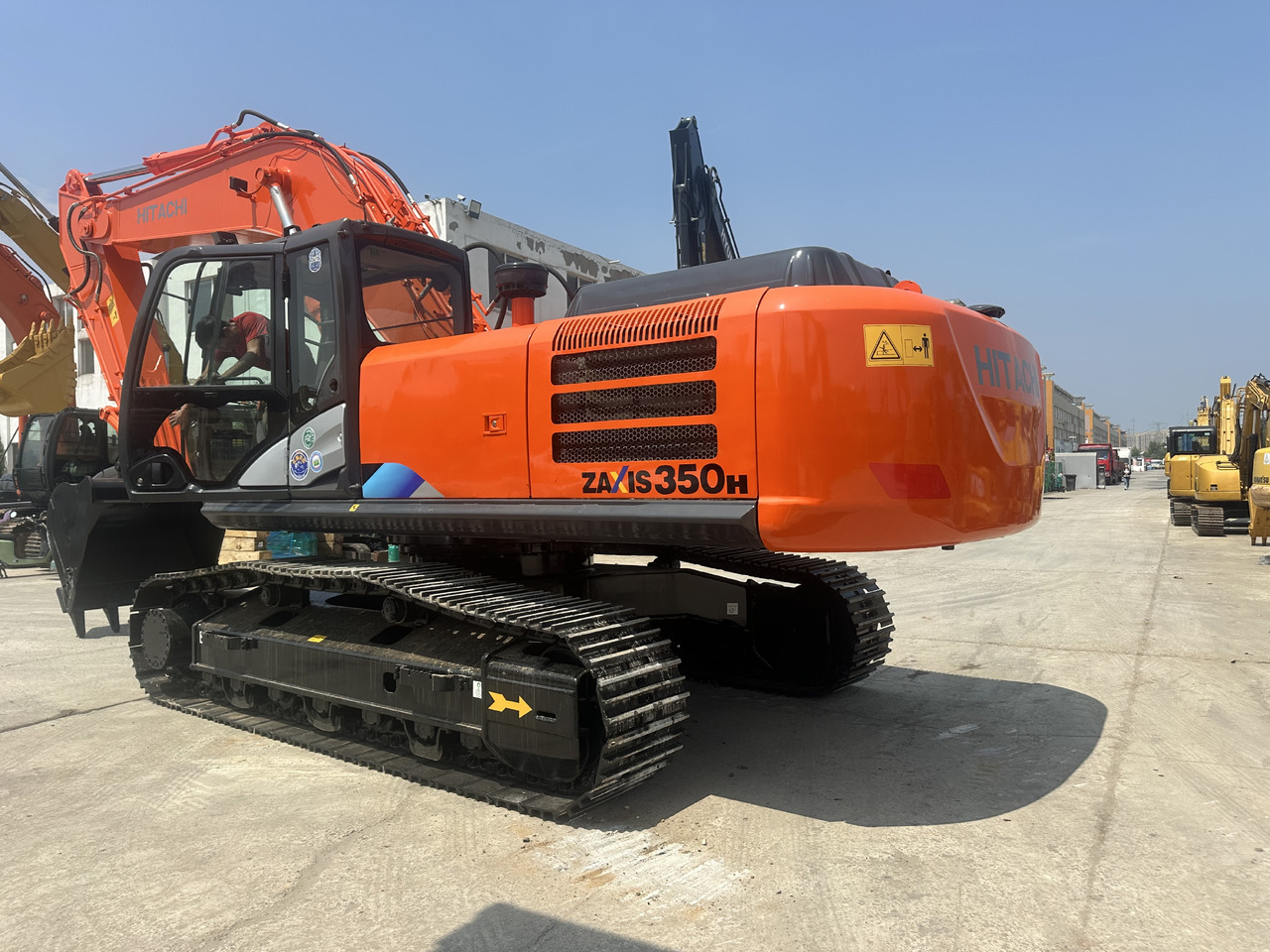 HITACHI ZX350H-5G - Pásové rýpadlo: obrázok 1 HITACHI ZX350H-5G - Pásové rýpadlo: obrázok 1