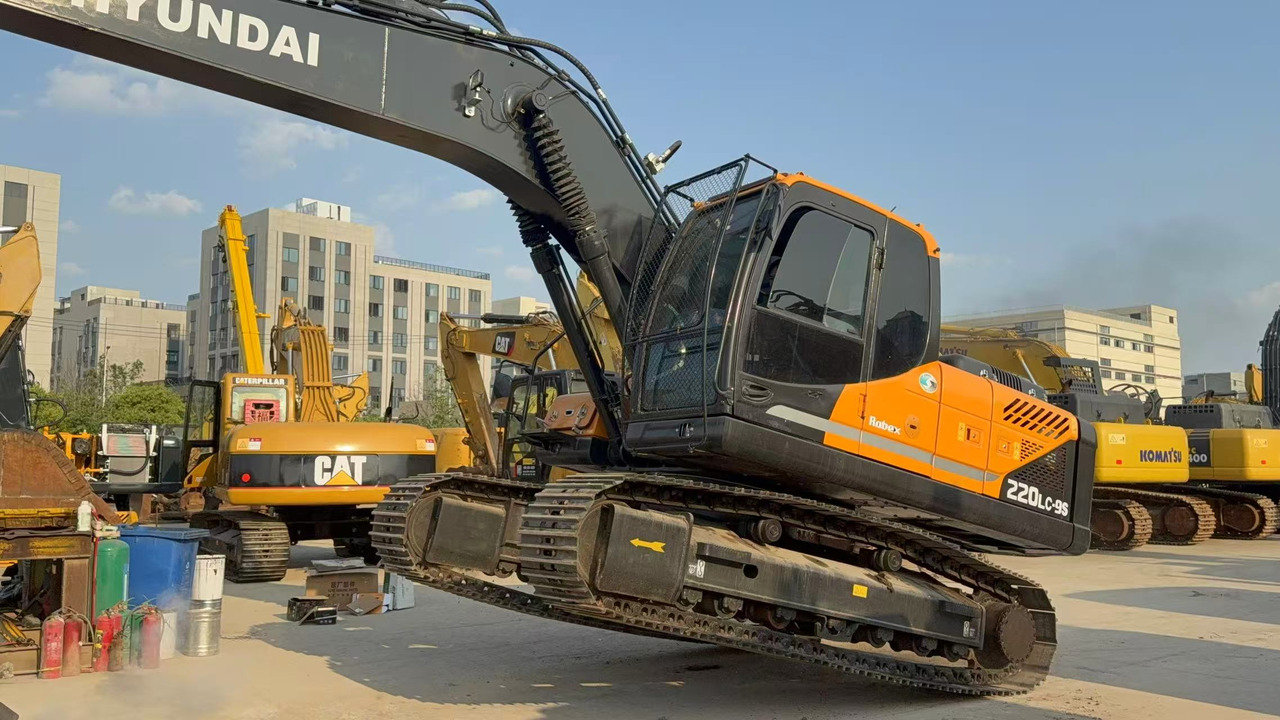 HYUNDAI R220LC-9S - Pásové rýpadlo: obrázok 3 HYUNDAI R220LC-9S - Pásové rýpadlo: obrázok 3