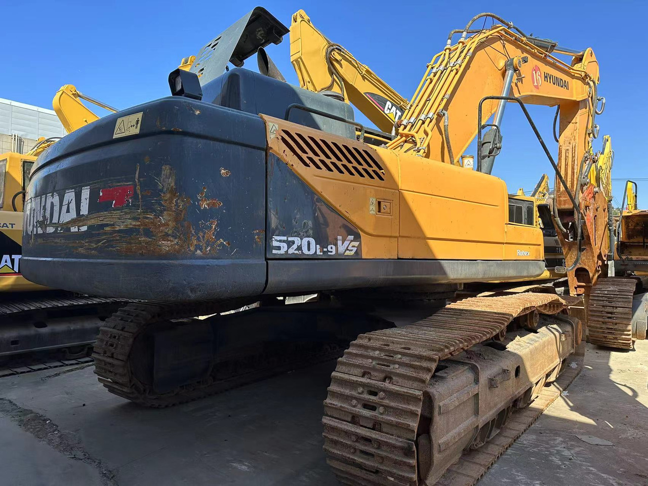 HYUNDAI R520LVS - Pásové rýpadlo: obrázok 2 HYUNDAI R520LVS - Pásové rýpadlo: obrázok 2