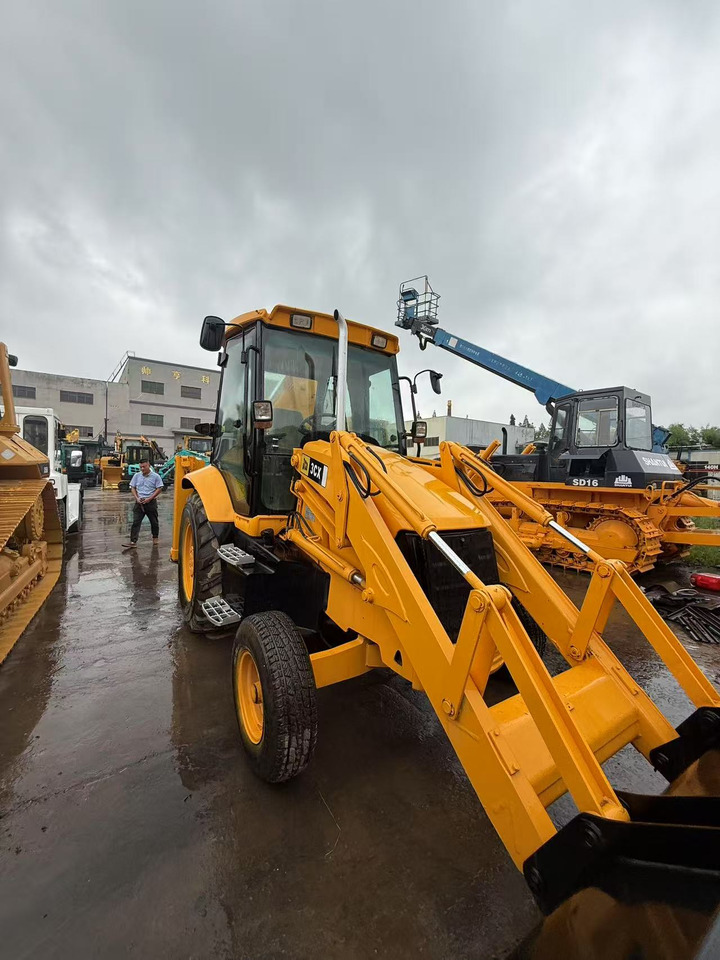 JCB 3CX - Rýpadlo-nakladač: obrázok 2 JCB 3CX - Rýpadlo-nakladač: obrázok 2
