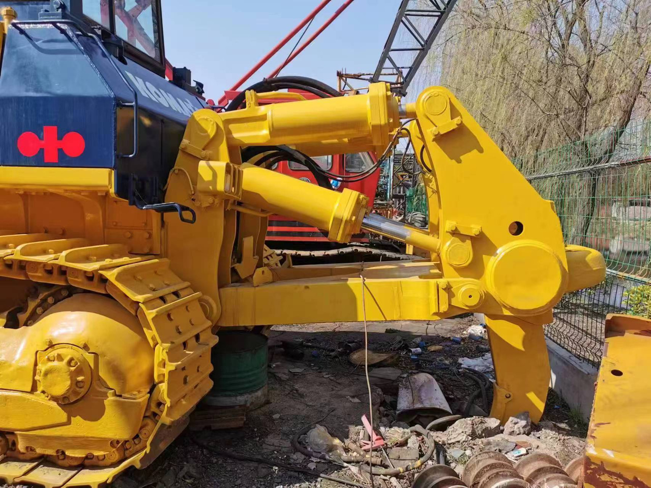 KOMATSU D155A-2 - Buldozér: obrázok 4 KOMATSU D155A-2 - Buldozér: obrázok 4