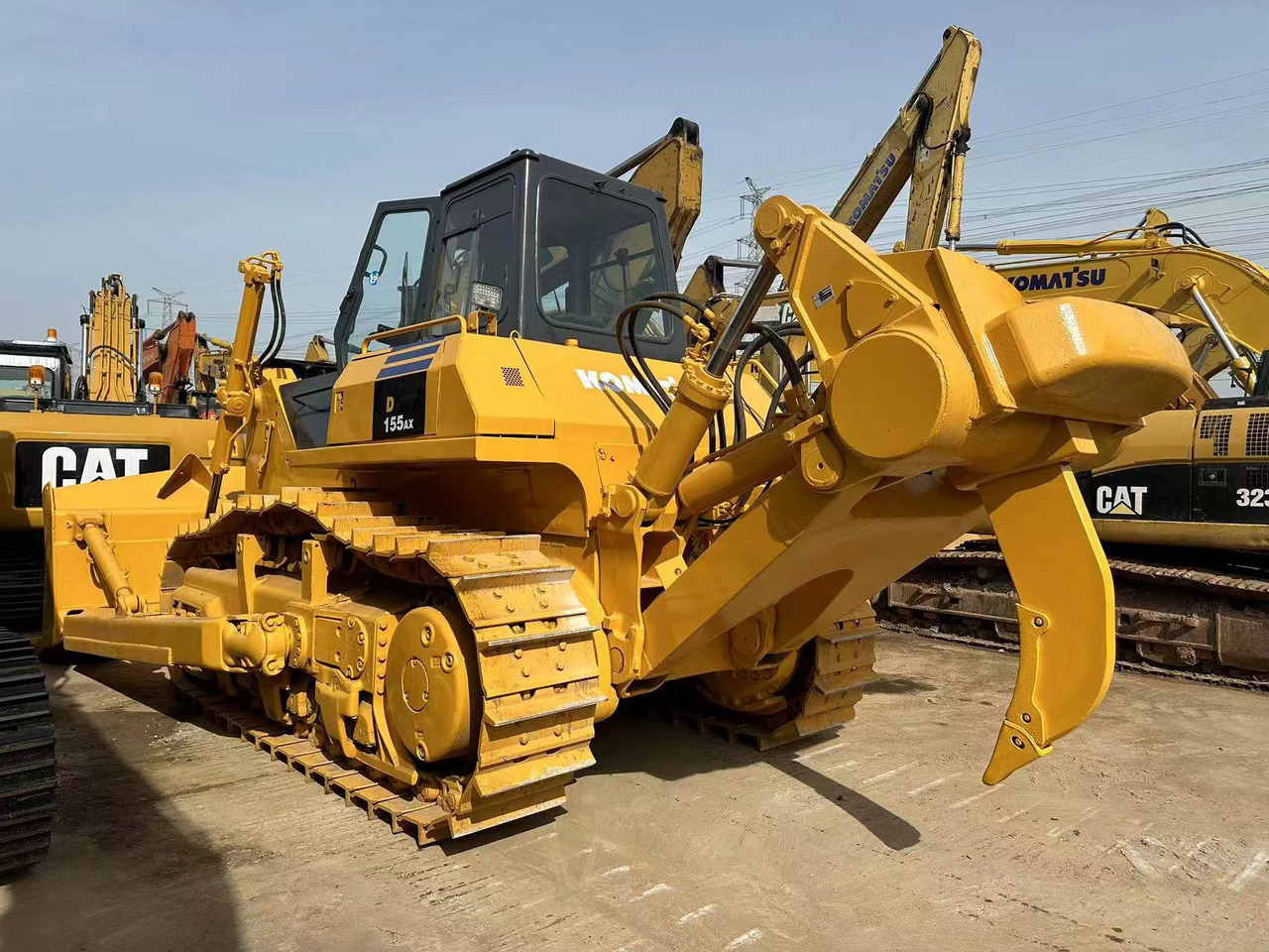 KOMATSU D155A-5 - Buldozér: obrázok 2 KOMATSU D155A-5 - Buldozér: obrázok 2