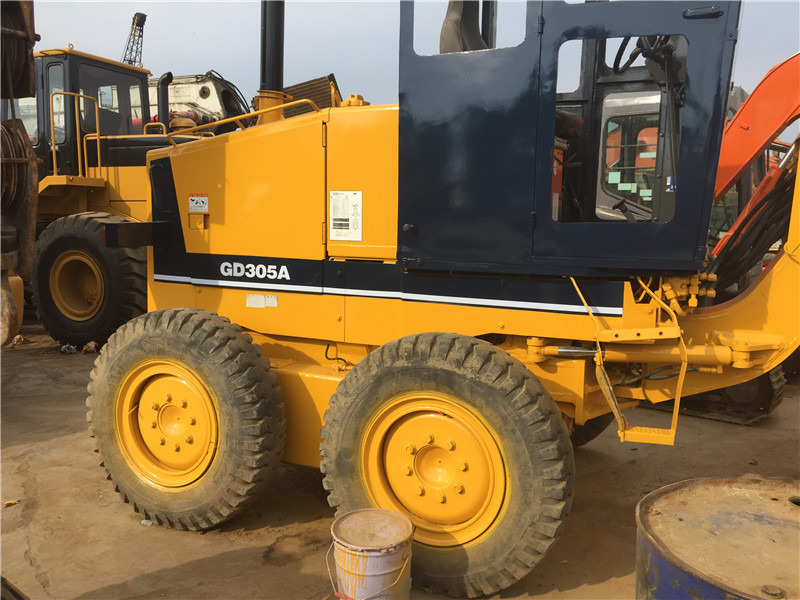 KOMATSU GD305 - Zrovnávač: obrázok 4 KOMATSU GD305 - Zrovnávač: obrázok 4