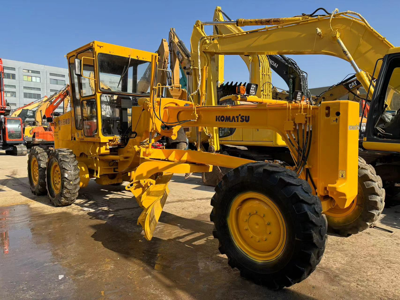 KOMATSU GD511 - Zrovnávač: obrázok 4 KOMATSU GD511 - Zrovnávač: obrázok 4