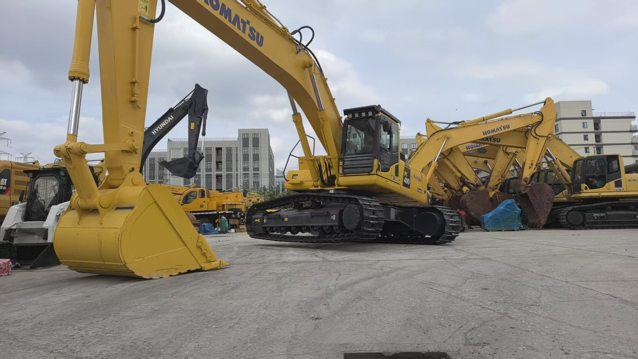 KOMATSU PC400-8 - Pásové rýpadlo: obrázok 3 KOMATSU PC400-8 - Pásové rýpadlo: obrázok 3