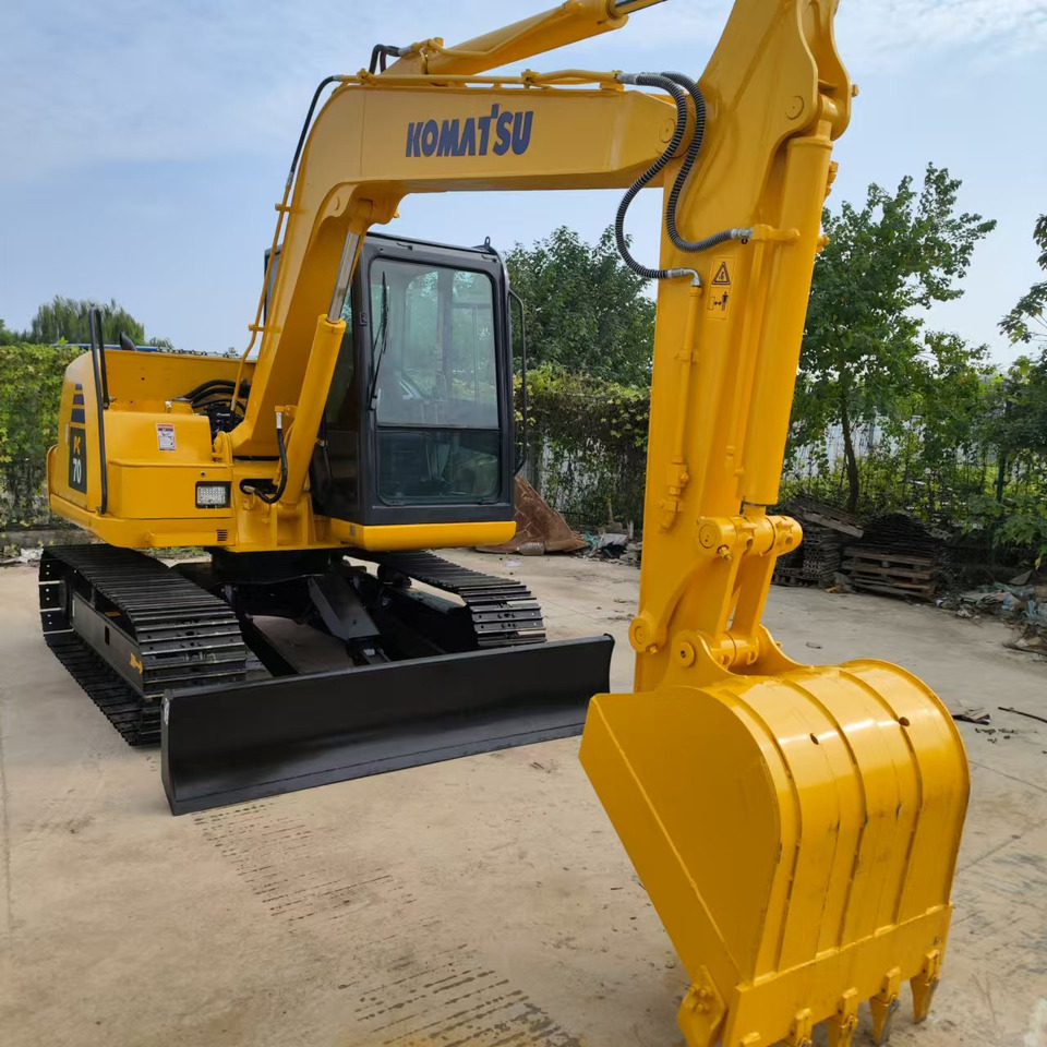 KOMATSU PC70-8 - Pásové rýpadlo: obrázok 4 KOMATSU PC70-8 - Pásové rýpadlo: obrázok 4