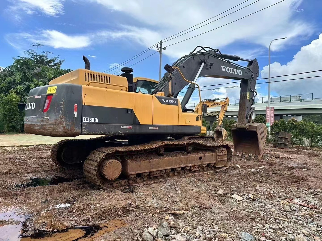 VOLVO EC380 - Pásové rýpadlo: obrázok 2 VOLVO EC380 - Pásové rýpadlo: obrázok 2