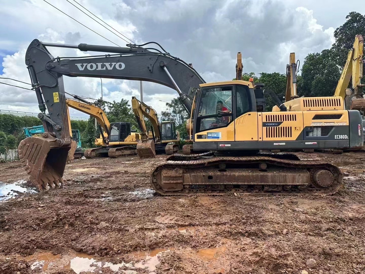 VOLVO EC380 - Pásové rýpadlo: obrázok 3 VOLVO EC380 - Pásové rýpadlo: obrázok 3