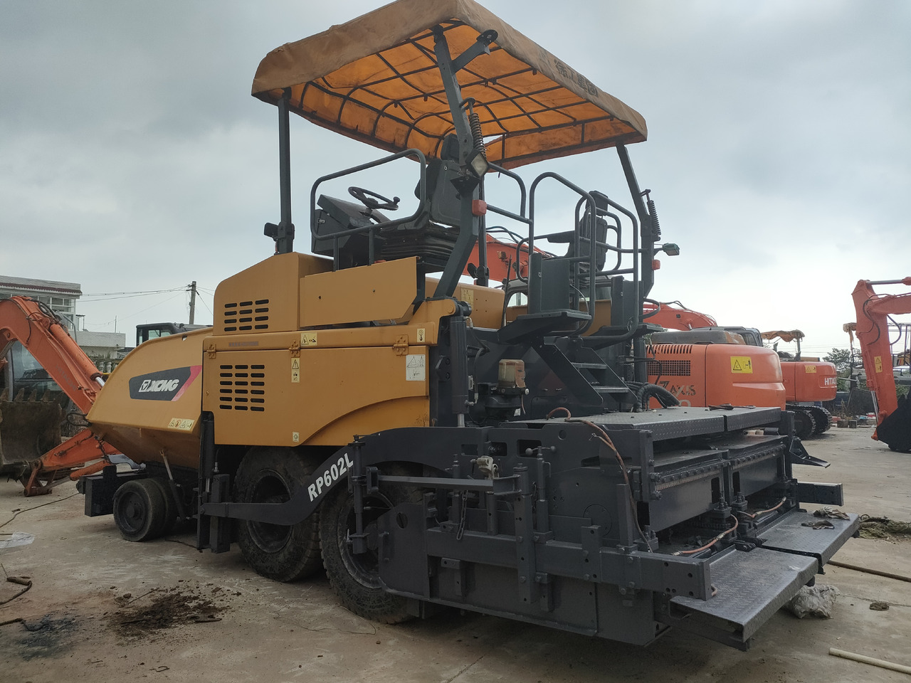 XCMG RP602L - Finišer: obrázok 1 XCMG RP602L - Finišer: obrázok 1
