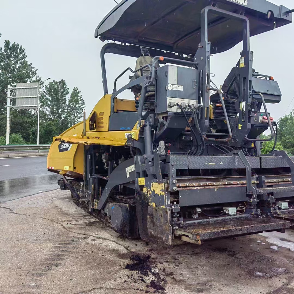 XCMG RP803 - Finišer: obrázok 2 XCMG RP803 - Finišer: obrázok 2