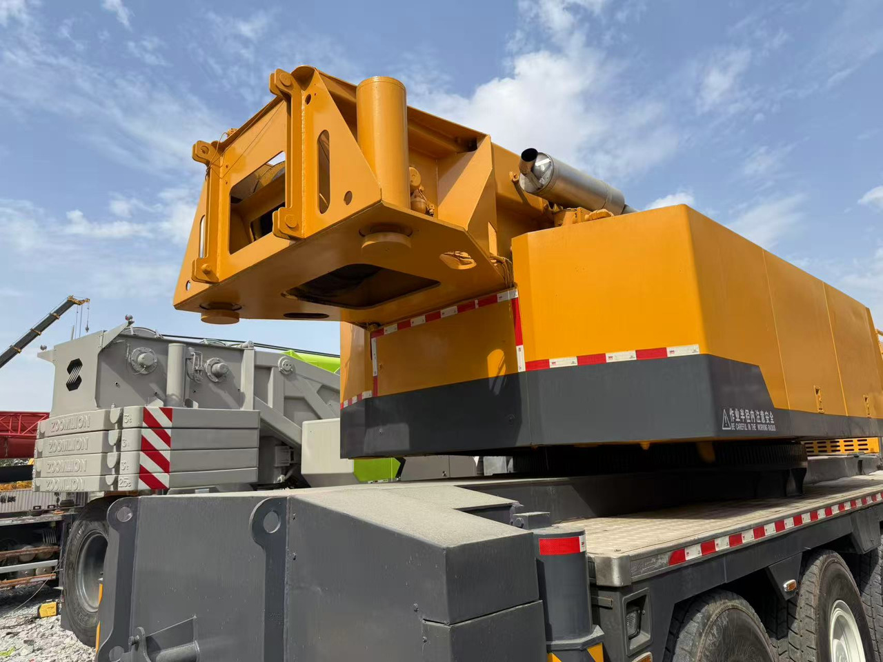 XCMG XCA260 - Autožeriav: obrázok 1 XCMG XCA260 - Autožeriav: obrázok 1