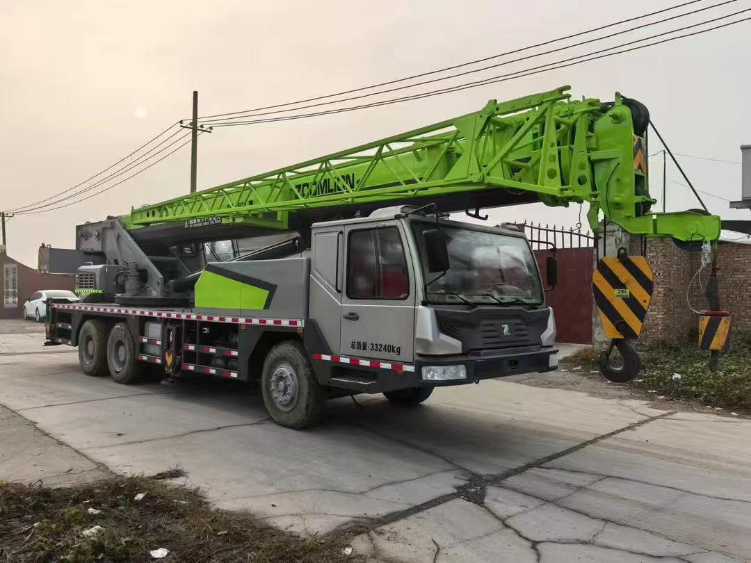 ZOOMLION ZTC250 - Autožeriav: obrázok 2 ZOOMLION ZTC250 - Autožeriav: obrázok 2