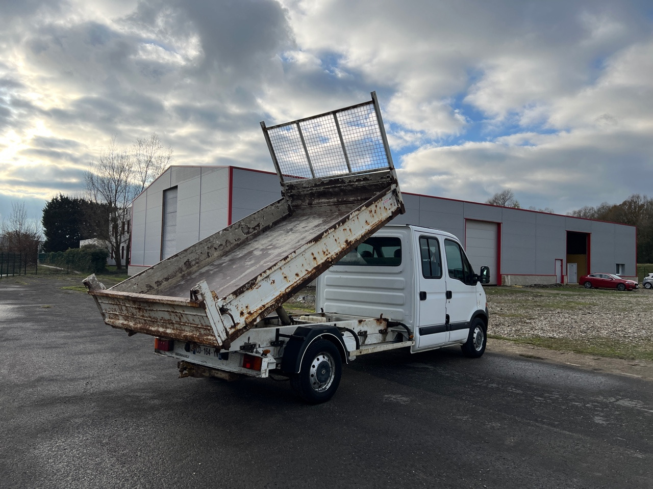 RENAULT Master Benne Double cabine DCi 120 7 Places - Dodávka sklápač: obrázok 2 RENAULT Master Benne Double cabine DCi 120 7 Places - Dodávka sklápač: obrázok 2