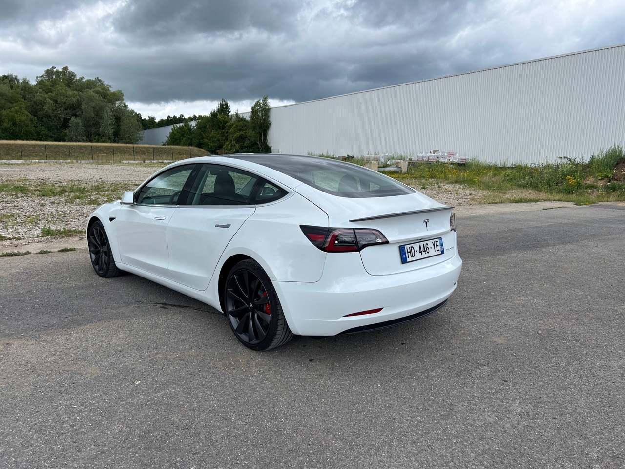TESLA Model 3 Performance Dual Motor FSD 3 Autopilot - Sedan: obrázok 5 TESLA Model 3 Performance Dual Motor FSD 3 Autopilot - Sedan: obrázok 5