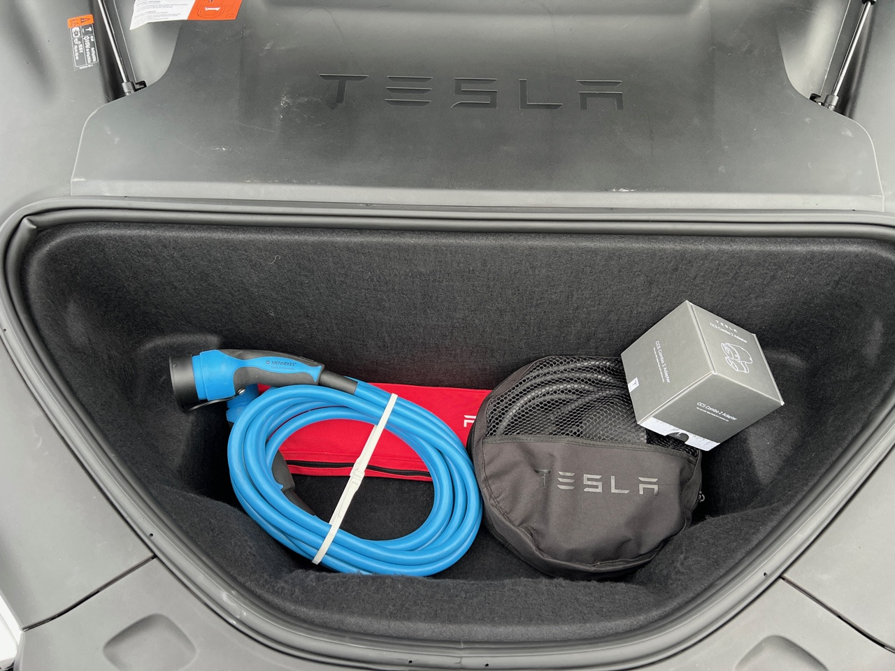 TESLA Model S 75D - Autopilot - Phase 2 - 92% SOH - Garantie - Sedan: obrázok 4 TESLA Model S 75D - Autopilot - Phase 2 - 92% SOH - Garantie - Sedan: obrázok 4