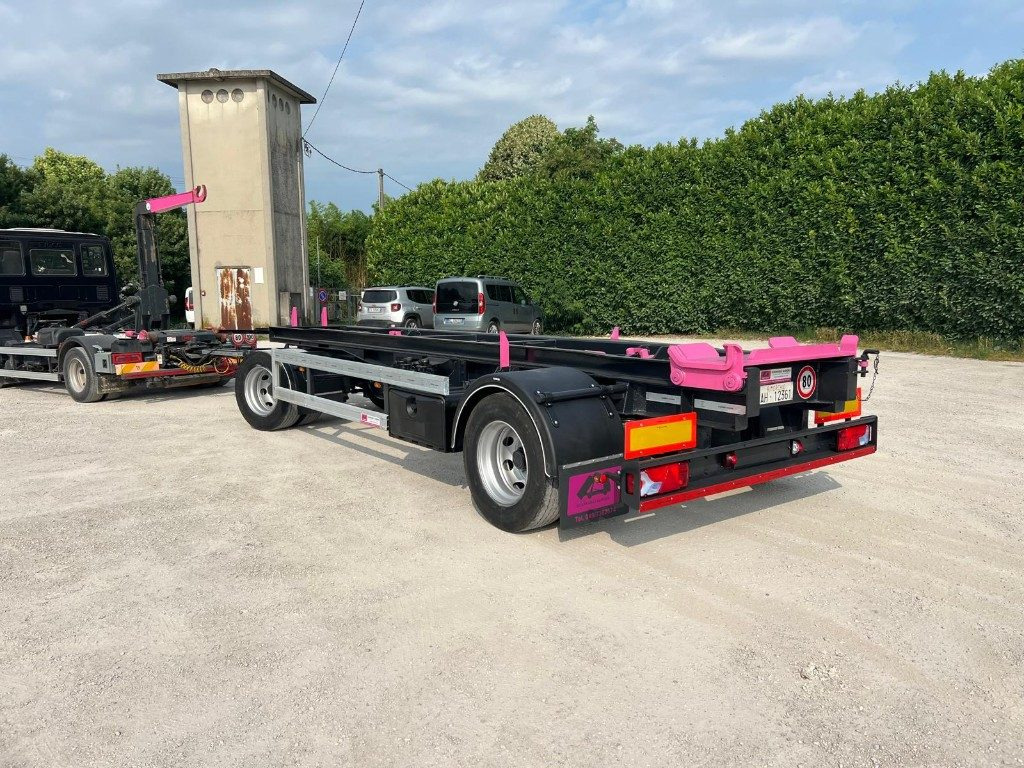 ATLAS RIMORCHIO ATLAS SCARRABILE - Hákový/ Ramenový nosič přívěs: obrázok 1 ATLAS RIMORCHIO ATLAS SCARRABILE - Hákový/ Ramenový nosič přívěs: obrázok 1