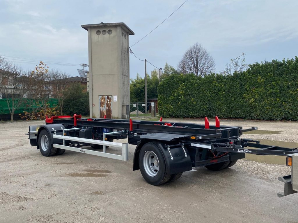 AUSTERAS RIMORCHIO NUOVO AUSTERAS SCARRABILE PNEUMATICO - Hákový/ Ramenový nosič přívěs: obrázok 1 AUSTERAS RIMORCHIO NUOVO AUSTERAS SCARRABILE PNEUMATICO - Hákový/ Ramenový nosič přívěs: obrázok 1