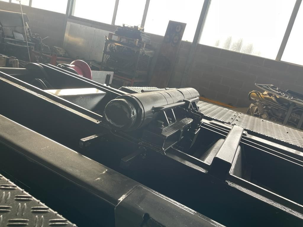 BLOCCAGGIO POSTERIORE INTERNO CON 2 PISTONI - Karoséria a exteriér pre Nákladné auto: obrázok 3 BLOCCAGGIO POSTERIORE INTERNO CON 2 PISTONI - Karoséria a exteriér pre Nákladné auto: obrázok 3