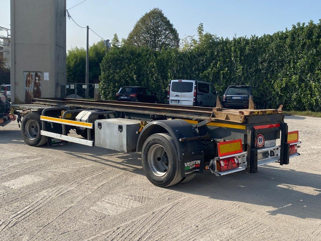 CARDI RIMORCHIO CARDI SCARRABILE PNEUMATICO - Hákový/ Ramenový nosič přívěs: obrázok 2 CARDI RIMORCHIO CARDI SCARRABILE PNEUMATICO - Hákový/ Ramenový nosič přívěs: obrázok 2