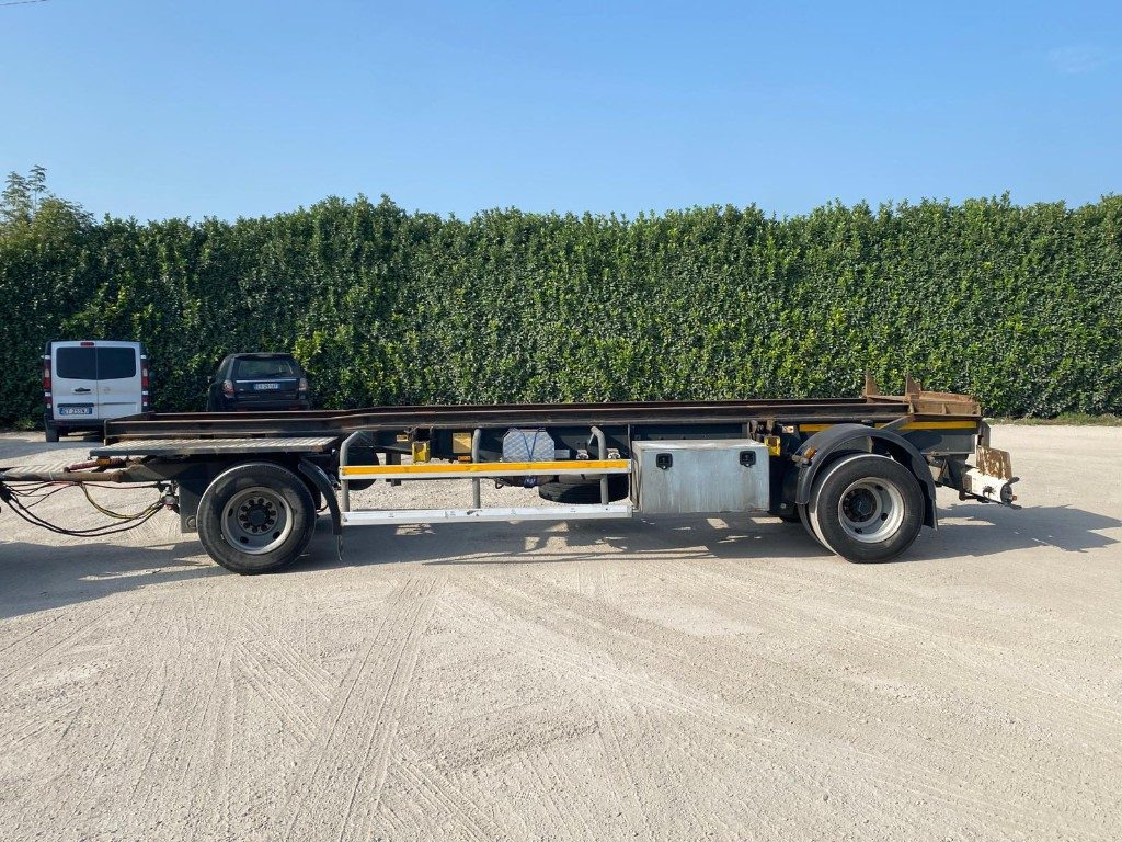 CARDI RIMORCHIO CARDI SCARRABILE PNEUMATICO - Hákový/ Ramenový nosič přívěs: obrázok 5 CARDI RIMORCHIO CARDI SCARRABILE PNEUMATICO - Hákový/ Ramenový nosič přívěs: obrázok 5