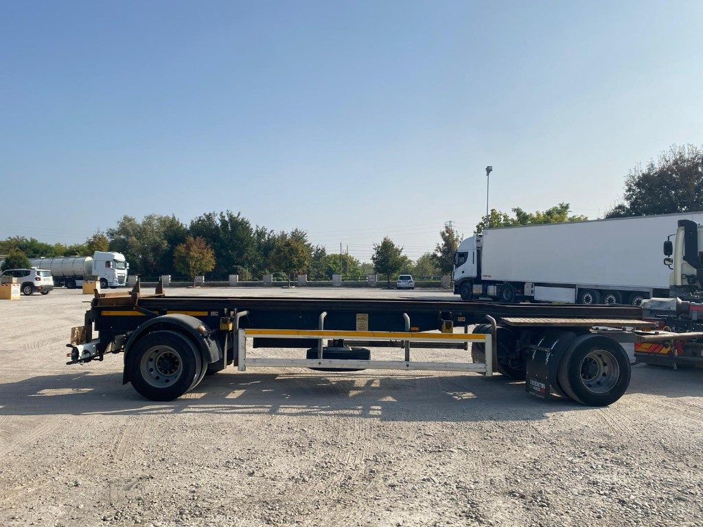 CARDI RIMORCHIO CARDI SCARRABILE PNEUMATICO - Hákový/ Ramenový nosič přívěs: obrázok 4 CARDI RIMORCHIO CARDI SCARRABILE PNEUMATICO - Hákový/ Ramenový nosič přívěs: obrázok 4