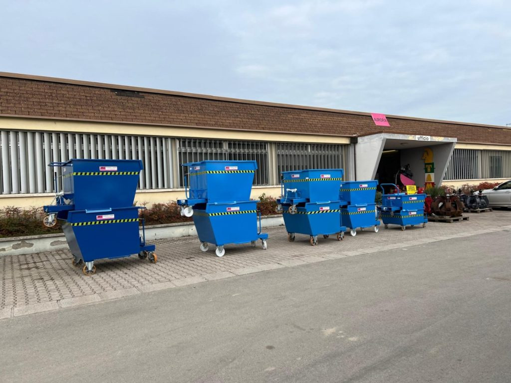 CONTAINER A BENNA RIBALTABILE - Výklopný kontajner: obrázok 2 CONTAINER A BENNA RIBALTABILE - Výklopný kontajner: obrázok 2