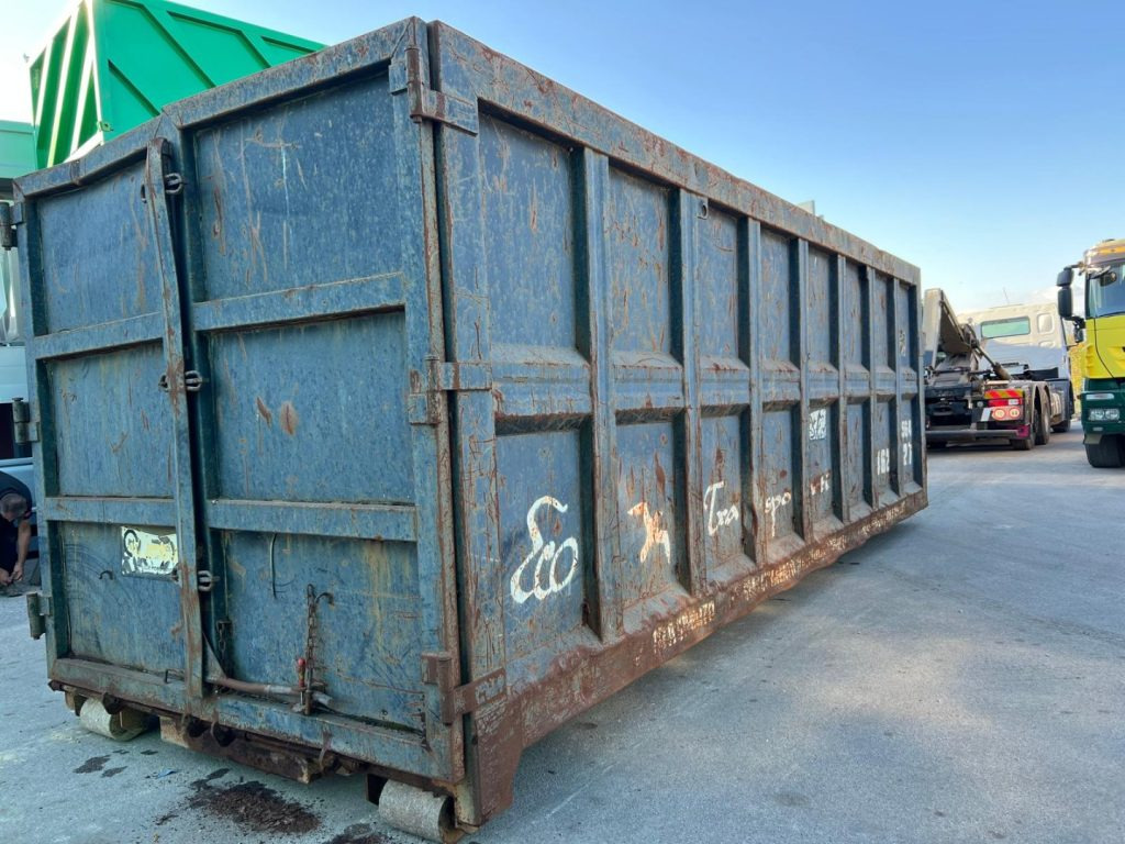 CONTAINER SCARRABILE USATO A CIELO APERTO - Kontajner abroll: obrázok 4 CONTAINER SCARRABILE USATO A CIELO APERTO - Kontajner abroll: obrázok 4