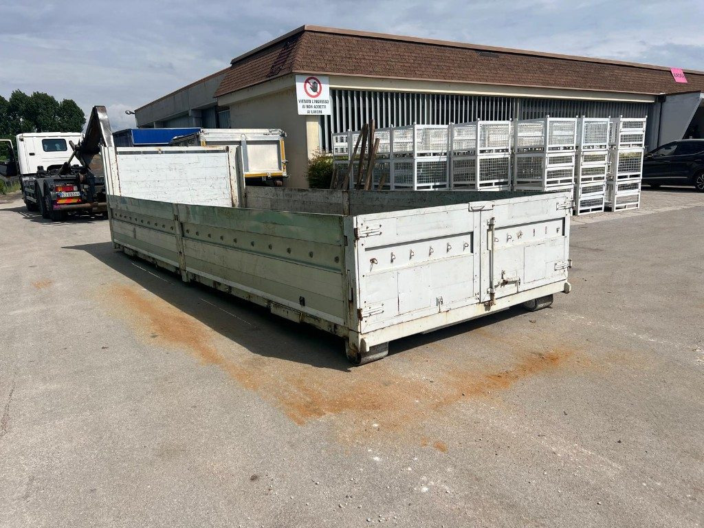 CONTAINER SCARRABILE USATO A PIANALE CON SPONDE - Kontajner abroll: obrázok 3 CONTAINER SCARRABILE USATO A PIANALE CON SPONDE - Kontajner abroll: obrázok 3