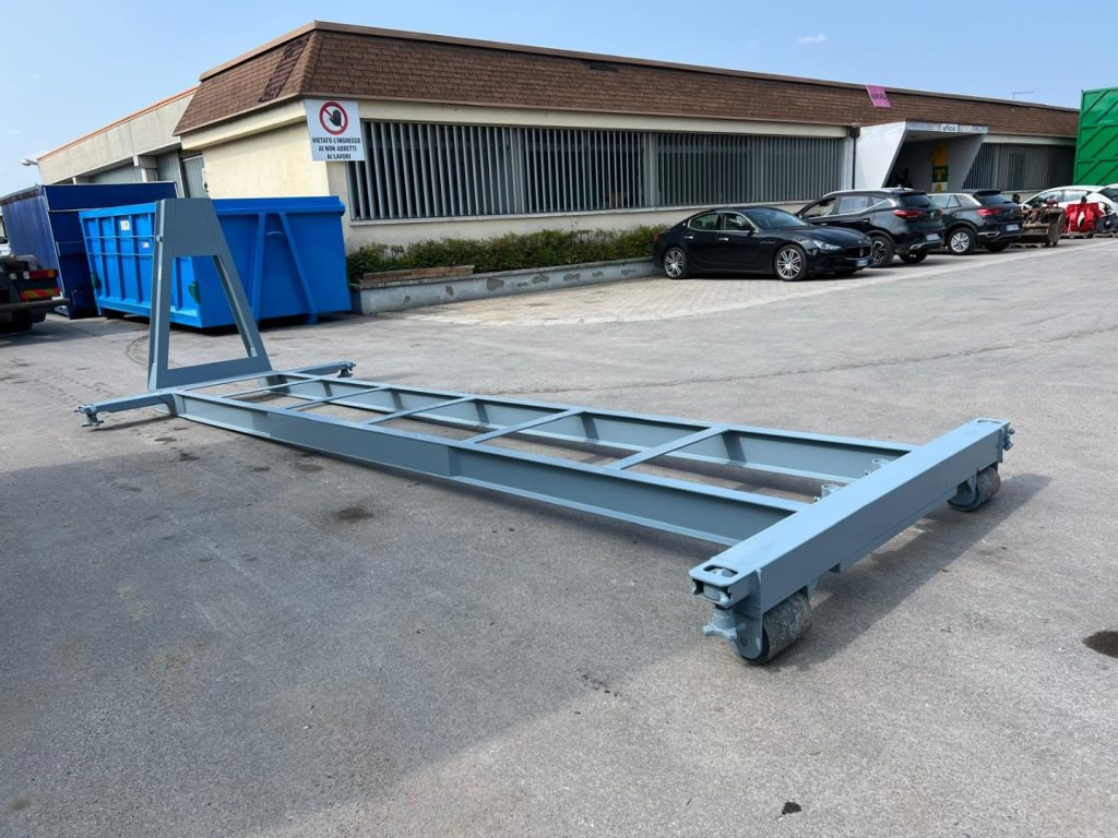 CULLA SCARRABILE NUOVA TWIST LOCK PER CASSE MARITT - Kontajner abroll: obrázok 3 CULLA SCARRABILE NUOVA TWIST LOCK PER CASSE MARITT - Kontajner abroll: obrázok 3