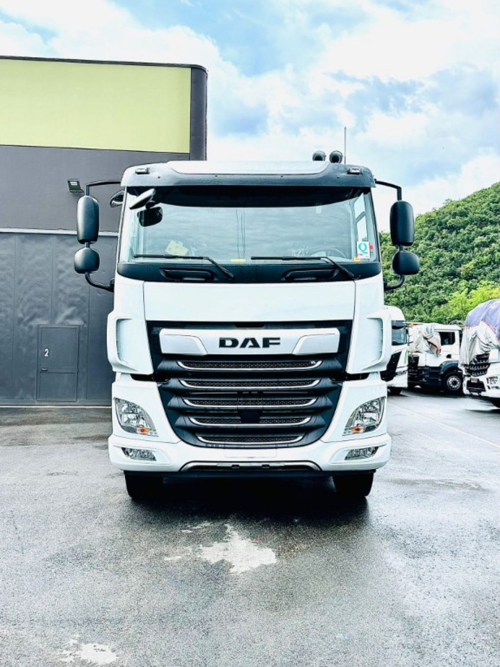 DAF CF85 NUOVO SCARRABILE - Hákový nosič kontajnerov: obrázok 2 DAF CF85 NUOVO SCARRABILE - Hákový nosič kontajnerov: obrázok 2