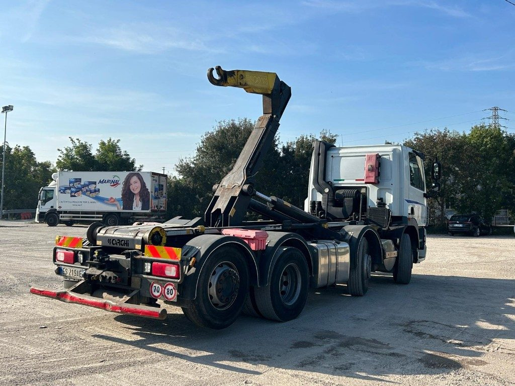 DAF CF85 SCARRABILE - Hákový nosič kontajnerov: obrázok 5 DAF CF85 SCARRABILE - Hákový nosič kontajnerov: obrázok 5