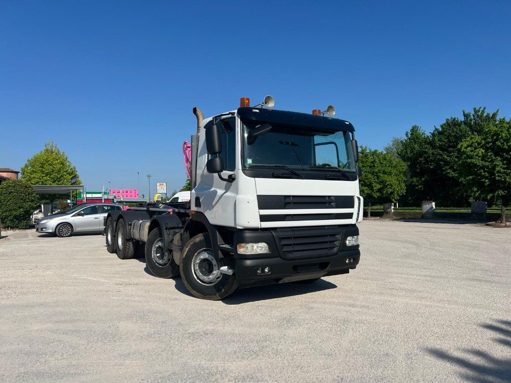 DAF CF85 SCARRABILE - Hákový nosič kontajnerov: obrázok 2 DAF CF85 SCARRABILE - Hákový nosič kontajnerov: obrázok 2