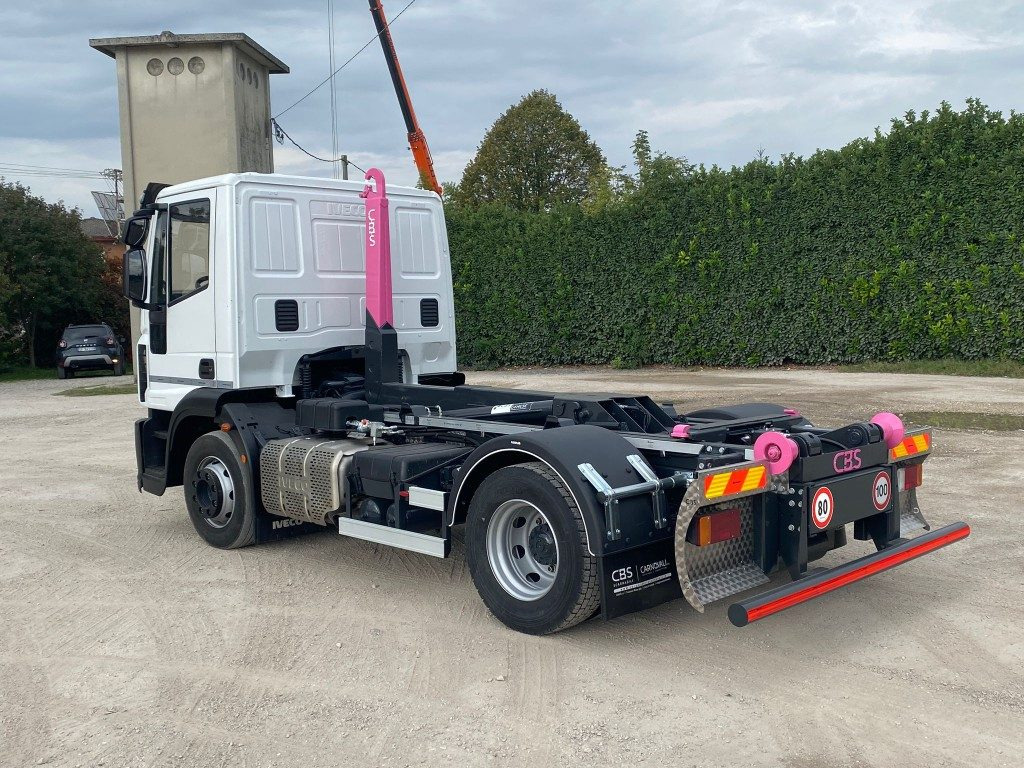 IVECO EUROCARGO 120E25 SCARRABILE - Hákový nosič kontajnerov: obrázok 3 IVECO EUROCARGO 120E25 SCARRABILE - Hákový nosič kontajnerov: obrázok 3