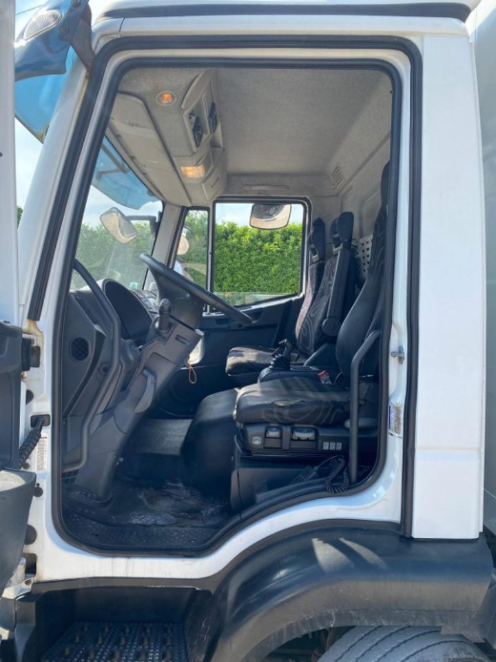 IVECO EUROCARGO 120E25 SCARRABILE - Hákový nosič kontajnerov: obrázok 5 IVECO EUROCARGO 120E25 SCARRABILE - Hákový nosič kontajnerov: obrázok 5