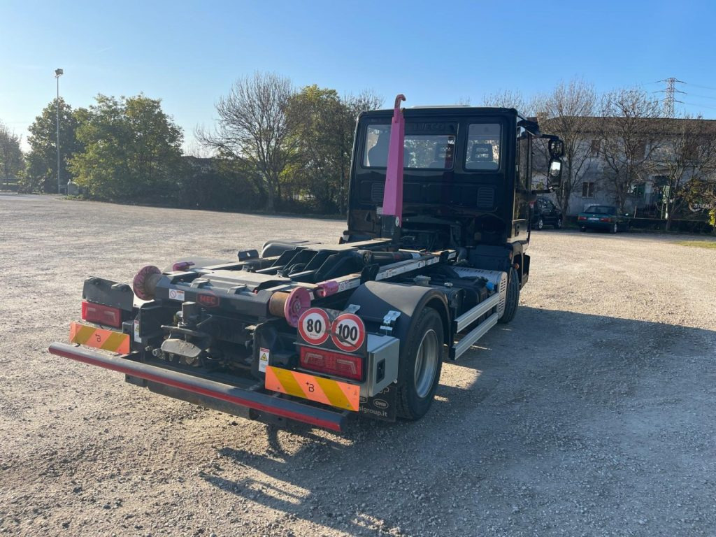 Hákový nosič kontajnerov IVECO EUROCARGO 75E18 CON SCARRABILE NUOVO: obrázok 6