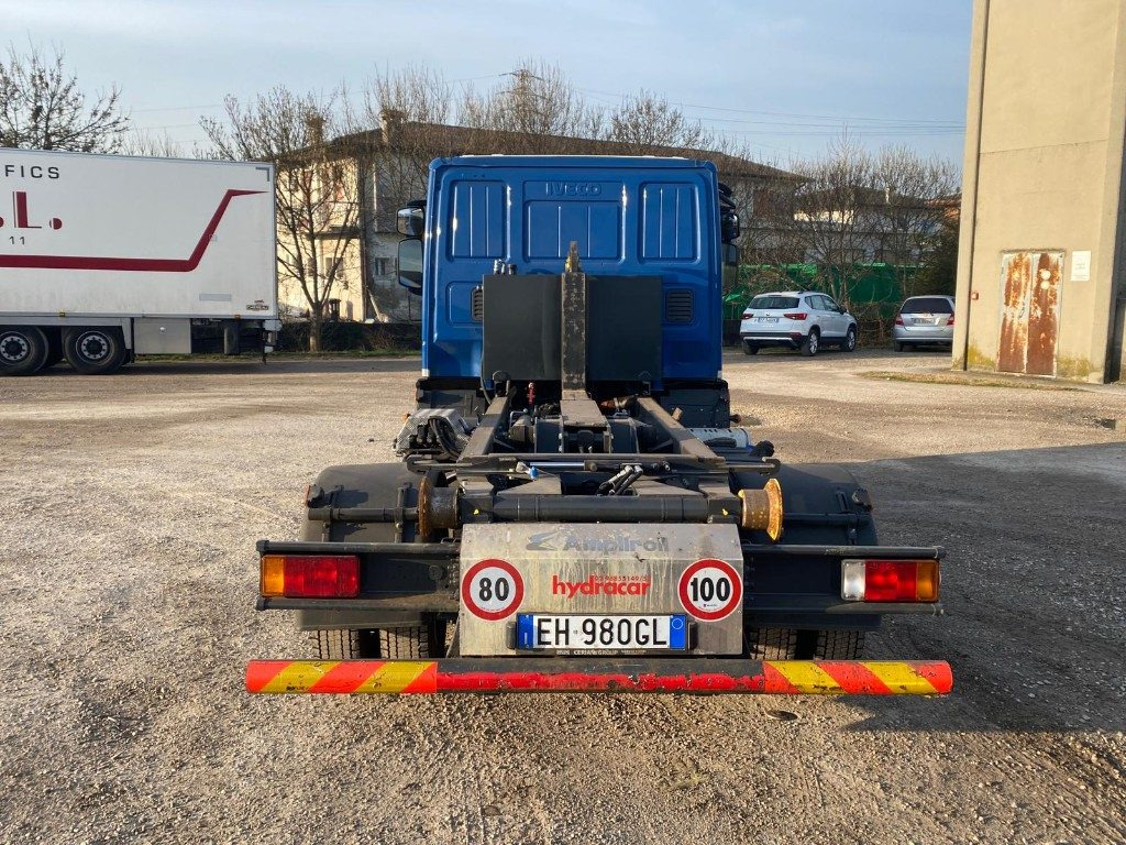 IVECO EUROCARGO 75E18 SCARRABILE - Hákový nosič kontajnerov: obrázok 5 IVECO EUROCARGO 75E18 SCARRABILE - Hákový nosič kontajnerov: obrázok 5
