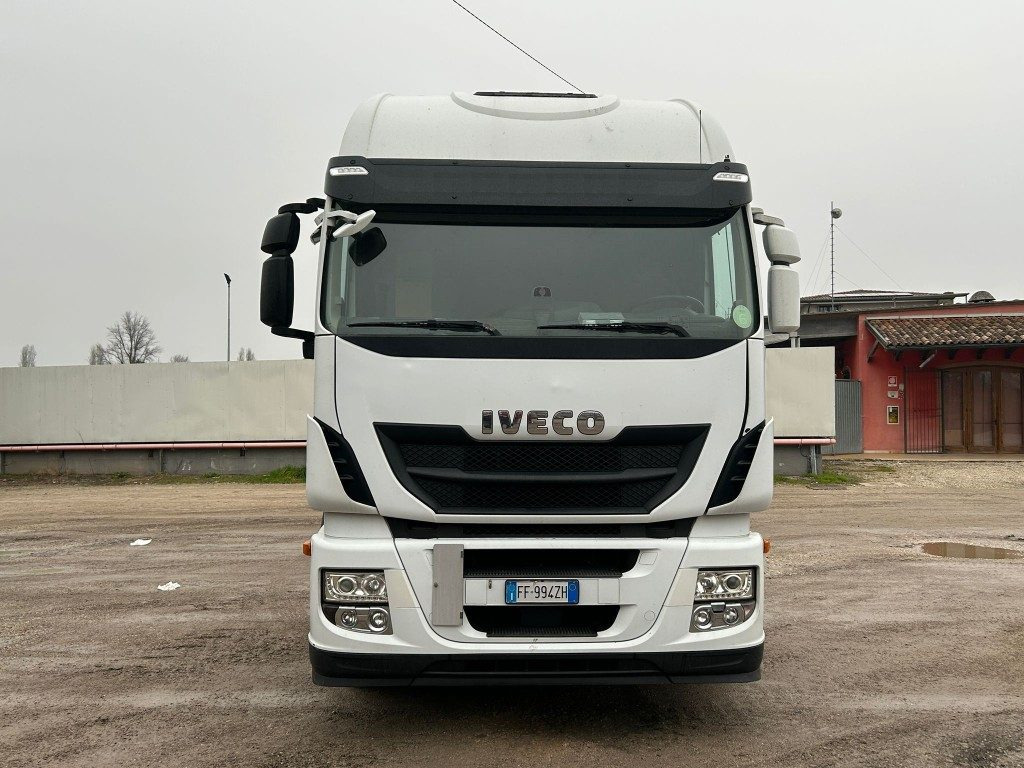 IVECO STRALIS 500 USATO SCARRABILE - Hákový nosič kontajnerov: obrázok 2 IVECO STRALIS 500 USATO SCARRABILE - Hákový nosič kontajnerov: obrázok 2